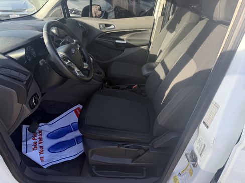 Used 2022 Ford Transit Connect XLT image 13