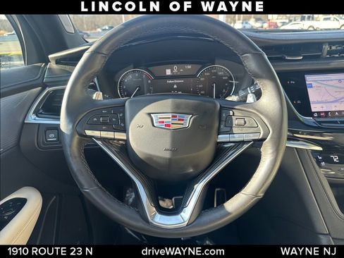 Used 2023 Cadillac XT6 Sport image 26