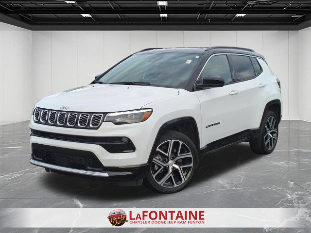 Used 2024 Jeep Compass Limited w/ Elite Group AWD/4WD image 1