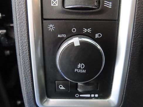 Used 2018 RAM 1500 Big Horn image 18