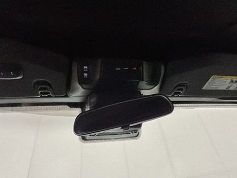 Used 2024 Jeep Wrangler Unlimited AWD/4WD image 24
