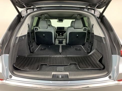 Used 2025 Acura MDX w/ Advance Package image 32