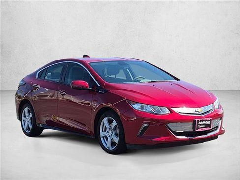 Used 2018 Chevrolet Volt LT w/ Comfort Package FWD image 3