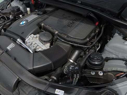 Used 2012 BMW 335is Convertible image 21