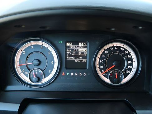 Used 2017 RAM 2500 SLT RWD image 25