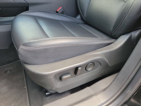 Used 2024 Buick Envision Preferred AWD/4WD image 5