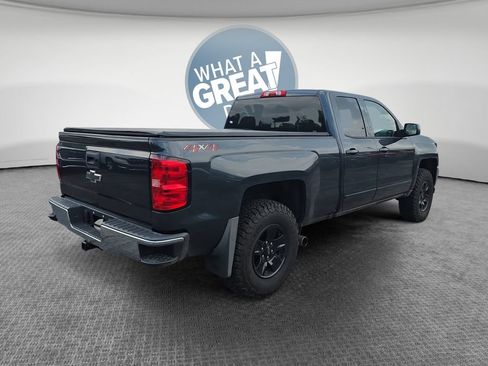 Used 2018 Chevrolet Silverado 1500 LT w/ All Star Edition AWD/4WD image 3