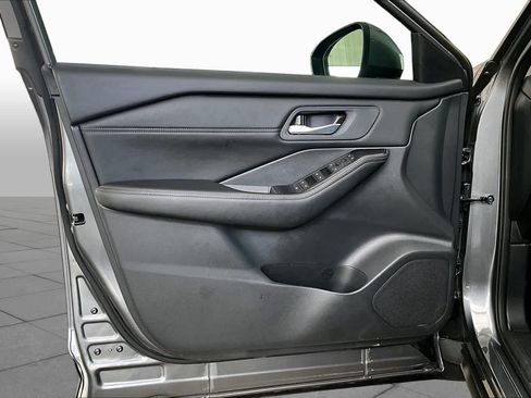 Certified 2026 Nissan Rogue SV w/ SV Premium Package FWD image 22