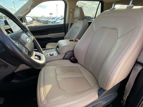 Used 2024 Ford Expedition Max Limited image 8