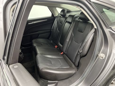 Used 2016 Ford Fusion Titanium FWD image 11