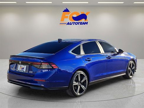 Used 2024 Honda Accord Sport image 5