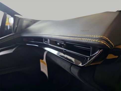 New 2026 Chevrolet Corvette Stingray Premium Cpe w/ Z51 Performance Package image 19