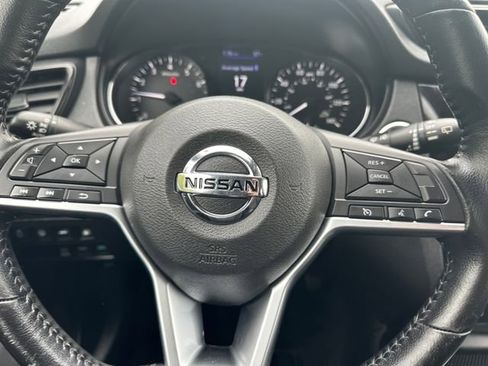 Used 2020 Nissan Rogue SV AWD/4WD image 21