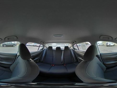 Used 2025 Nissan Sentra S image 40