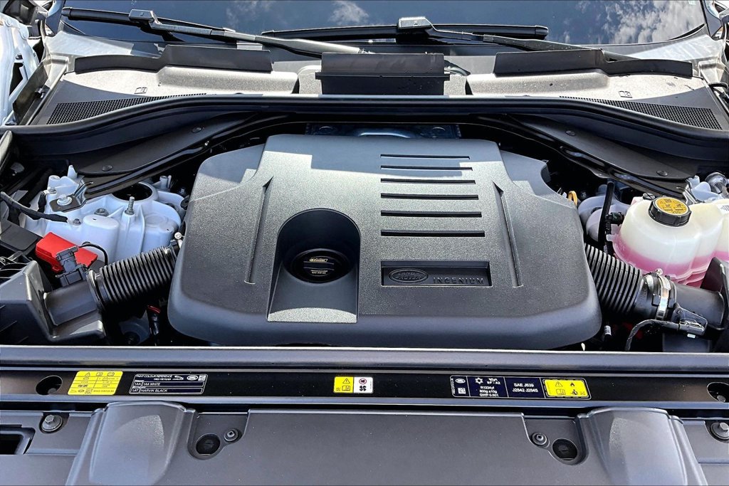 New 2026 Land Rover Range Rover SE AWD/4WD image 11