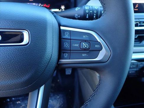 New 2026 Jeep Compass Limited image 17