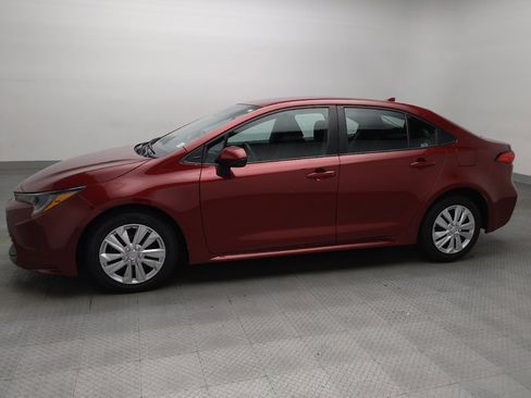 Used 2024 Toyota Corolla LE FWD image 2