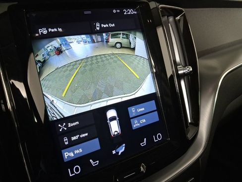 Used 2018 Volvo XC60 T6 Momentum w/ Advanced Package AWD/4WD image 29