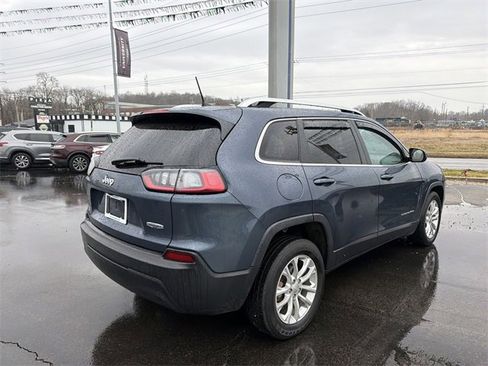 Used 2019 Jeep Cherokee Latitude w/ Popular Appearance Group image 4