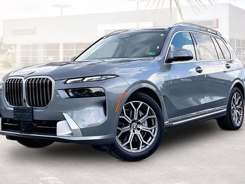 Used 2026 BMW X7 xDrive40i AWD/4WD image 30
