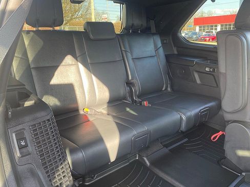 Used 2025 Toyota Sequoia Platinum image 29