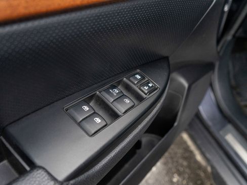 Used 2013 Subaru Outback 2.5i Limited image 14