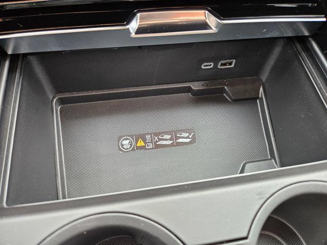 New 2026 GMC Yukon AT4 Ultimate AWD/4WD image 36