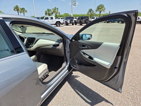 Used 2024 Chevrolet Malibu LT FWD image 18