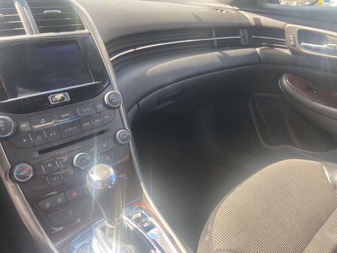 Used 2013 Chevrolet Malibu LT FWD image 12
