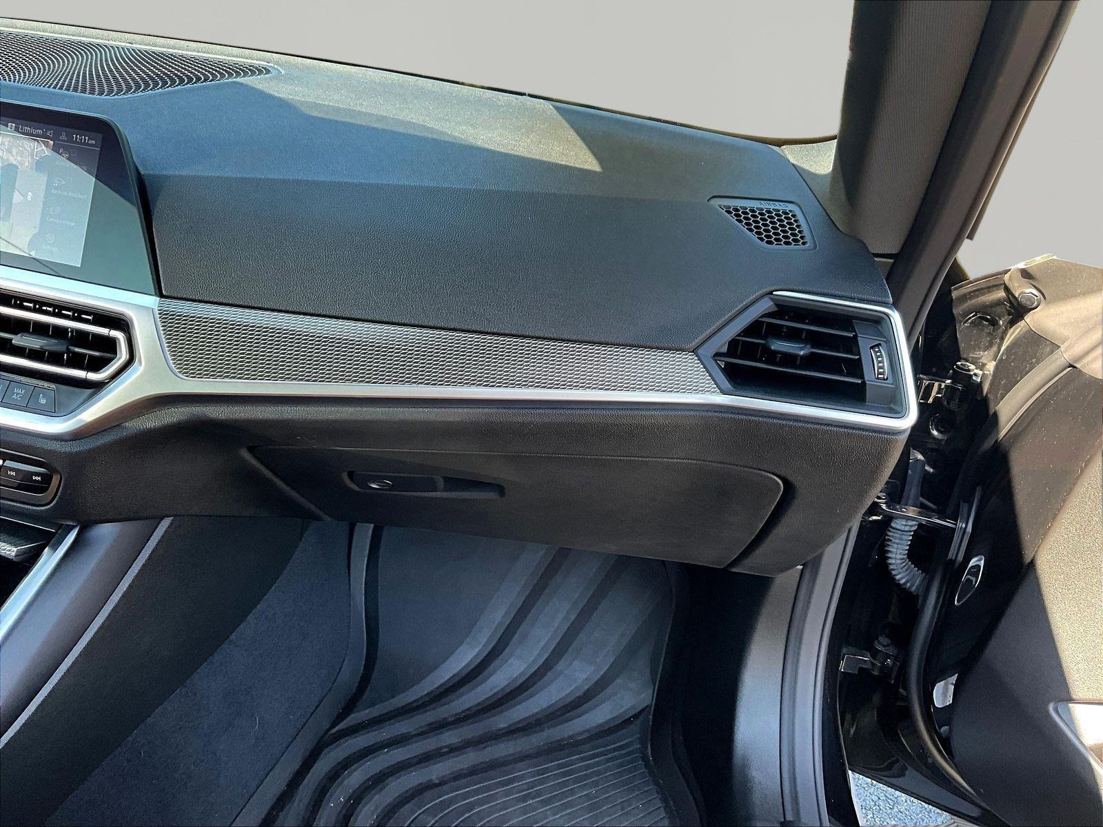 Used 2022 BMW 230i Coupe w/ Premium Package 2 RWD image 26