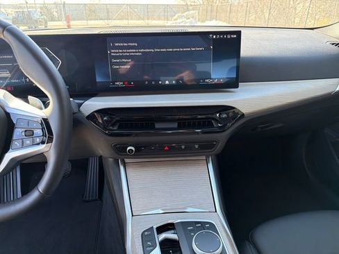 Used 2025 BMW 330i xDrive 330i xDrive image 17