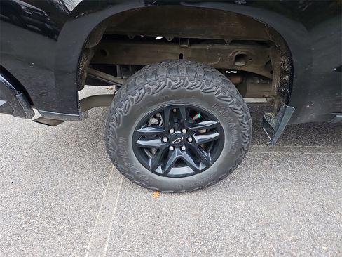 Certified 2024 Chevrolet Silverado 1500 Custom Trail Boss image 10