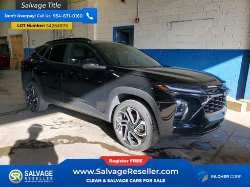 Used 2025 Chevrolet Trax RS w/ Driver Confidence Package FWD image 5