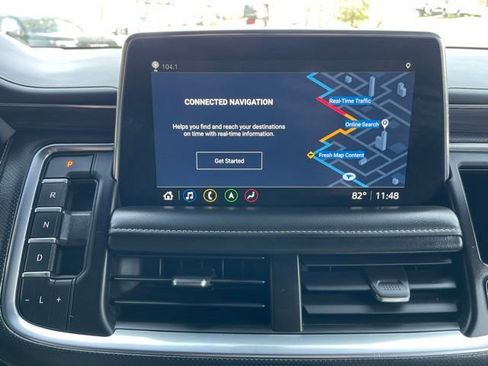 Used 2021 GMC Yukon SLT w/ SLT Premium Package image 12