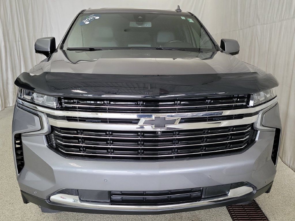 Certified 2021 Chevrolet Suburban LT w/ LT Signature Package AWD/4WD image 3