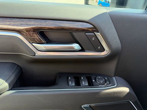 New 2026 GMC Sierra 2500 SLE AWD/4WD image 13
