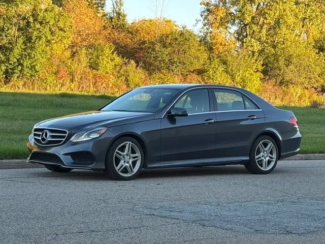 Used 2014 Mercedes-Benz E 350 4MATIC Sedan image 7
