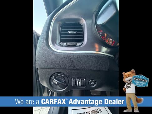 Used 2018 Dodge Charger SXT w/ Blacktop Package RWD image 14