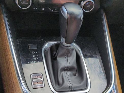 Used 2017 MAZDA CX-9 Signature image 12