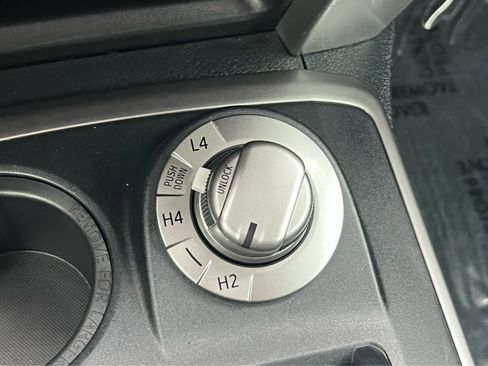 Used 2022 Toyota 4Runner SR5 Premium w/ Moonroof Package image 38