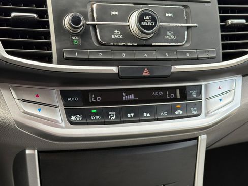 Used 2014 Honda Accord LX image 16