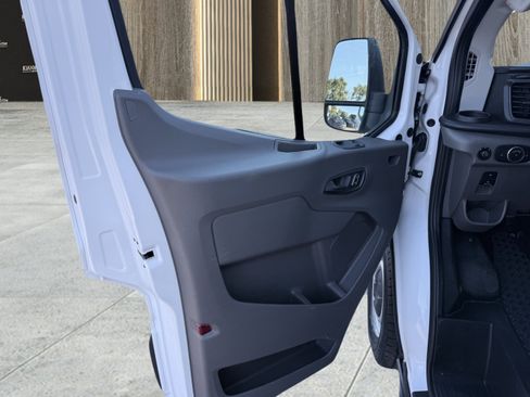 Used 2023 Ford Transit 350 XL image 29