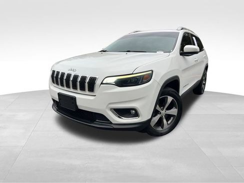 Used 2019 Jeep Cherokee Limited image 9
