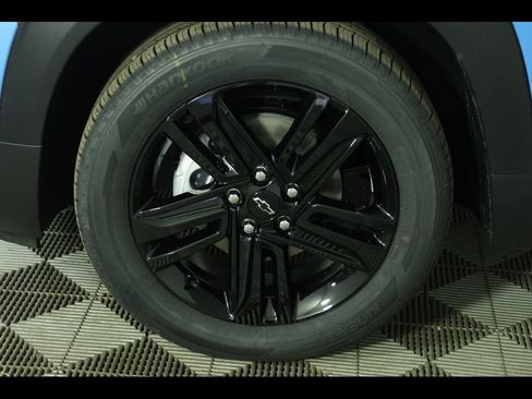 New 2026 Chevrolet TrailBlazer LT w/ Midnight Edition FWD image 7