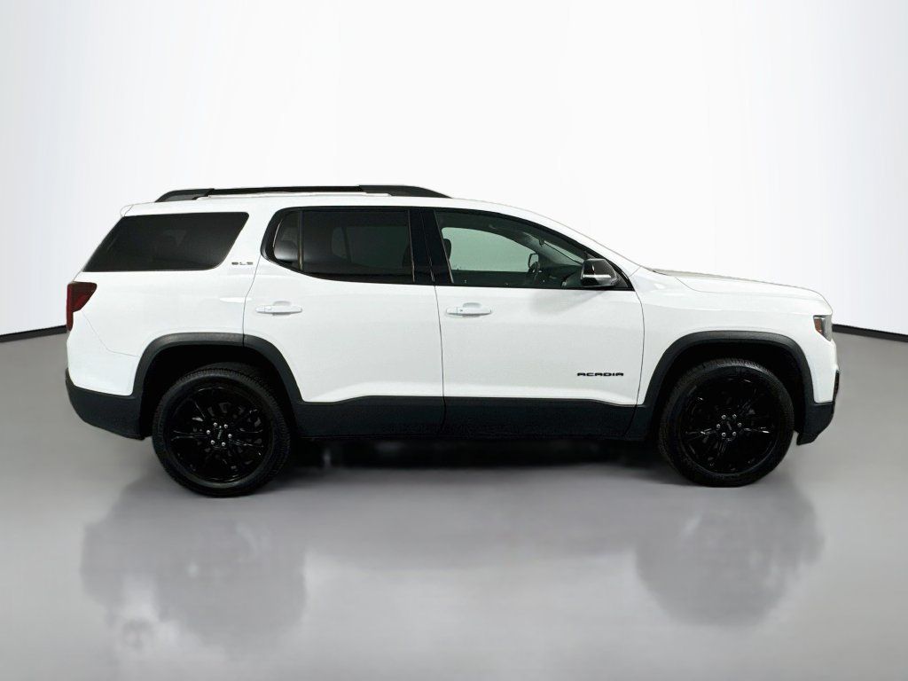 Used 2023 GMC Acadia SLE w/ Driver Convenience Package FWD image 4