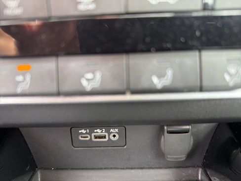 Used 2025 Nissan Altima 2.5 SR FWD image 26
