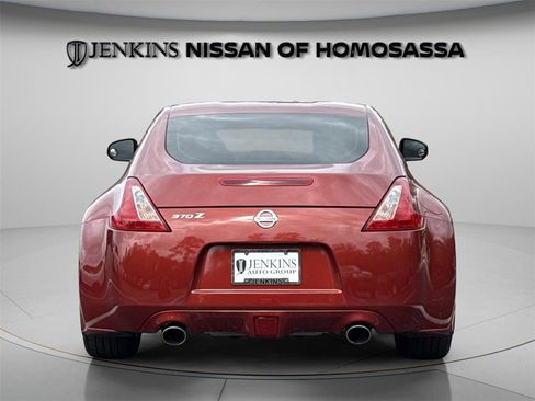 Used 2014 Nissan 370Z Coupe image 11