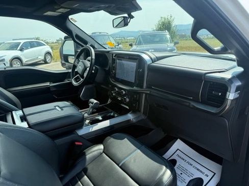 Used 2025 Ford F150 Platinum w/ Equipment Group 702A High AWD/4WD image 19