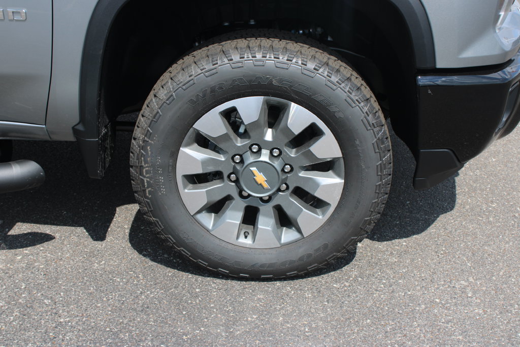 New 2026 Chevrolet Silverado 2500 Custom w/ Custom Value Package AWD/4WD image 16