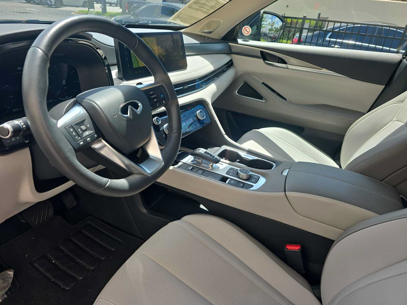 Certified 2026 INFINITI QX60 Luxe w/ Cargo Package FWD image 19